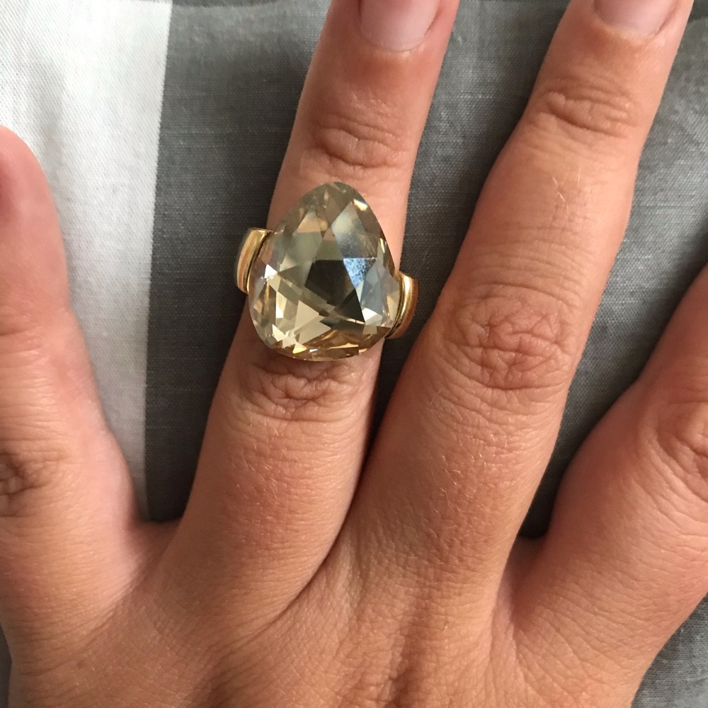 Gold crystal ring
